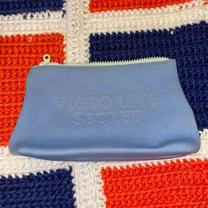 victoria’s secret beach pouch